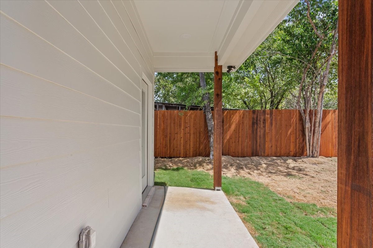 2704 Clay Avenue