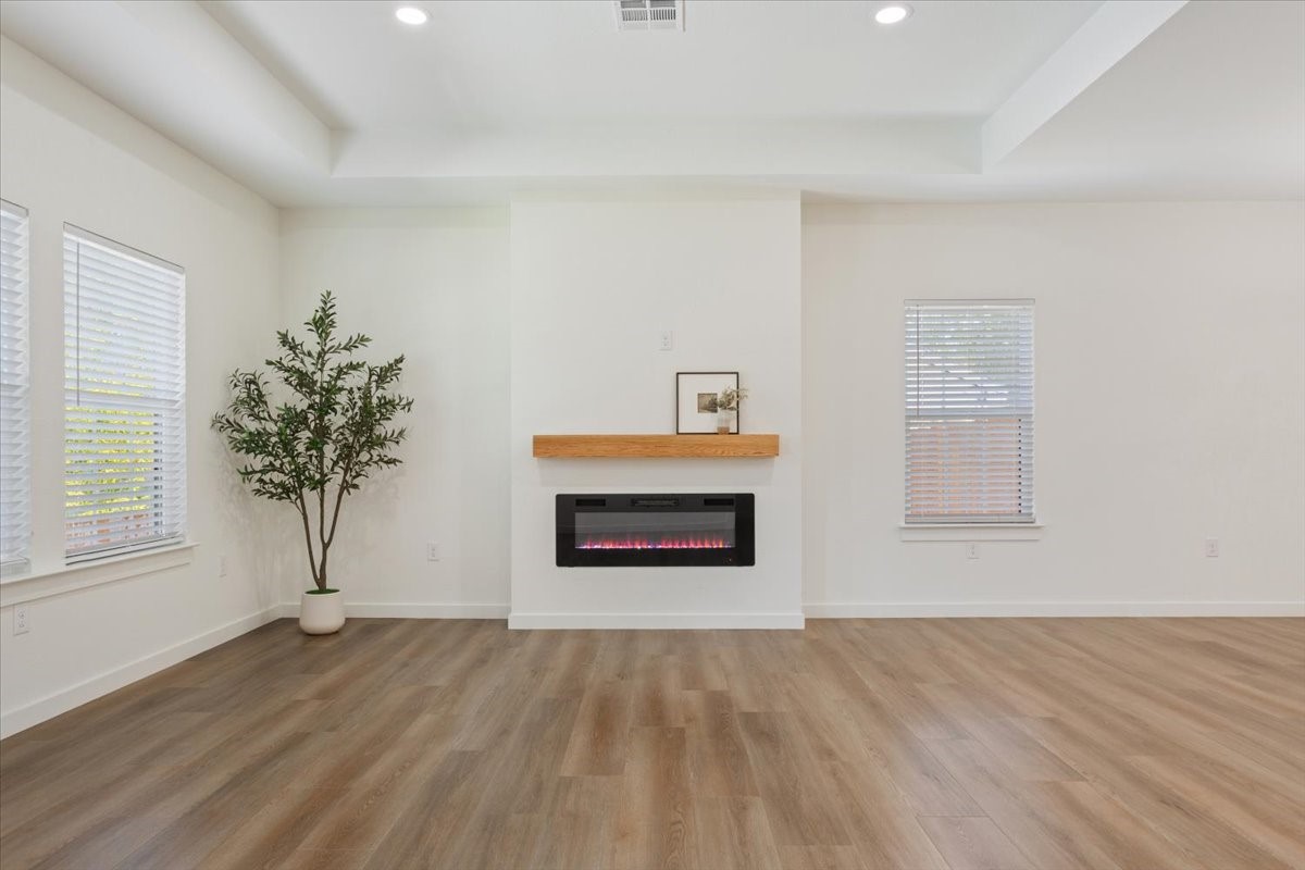 2704 Clay Avenue