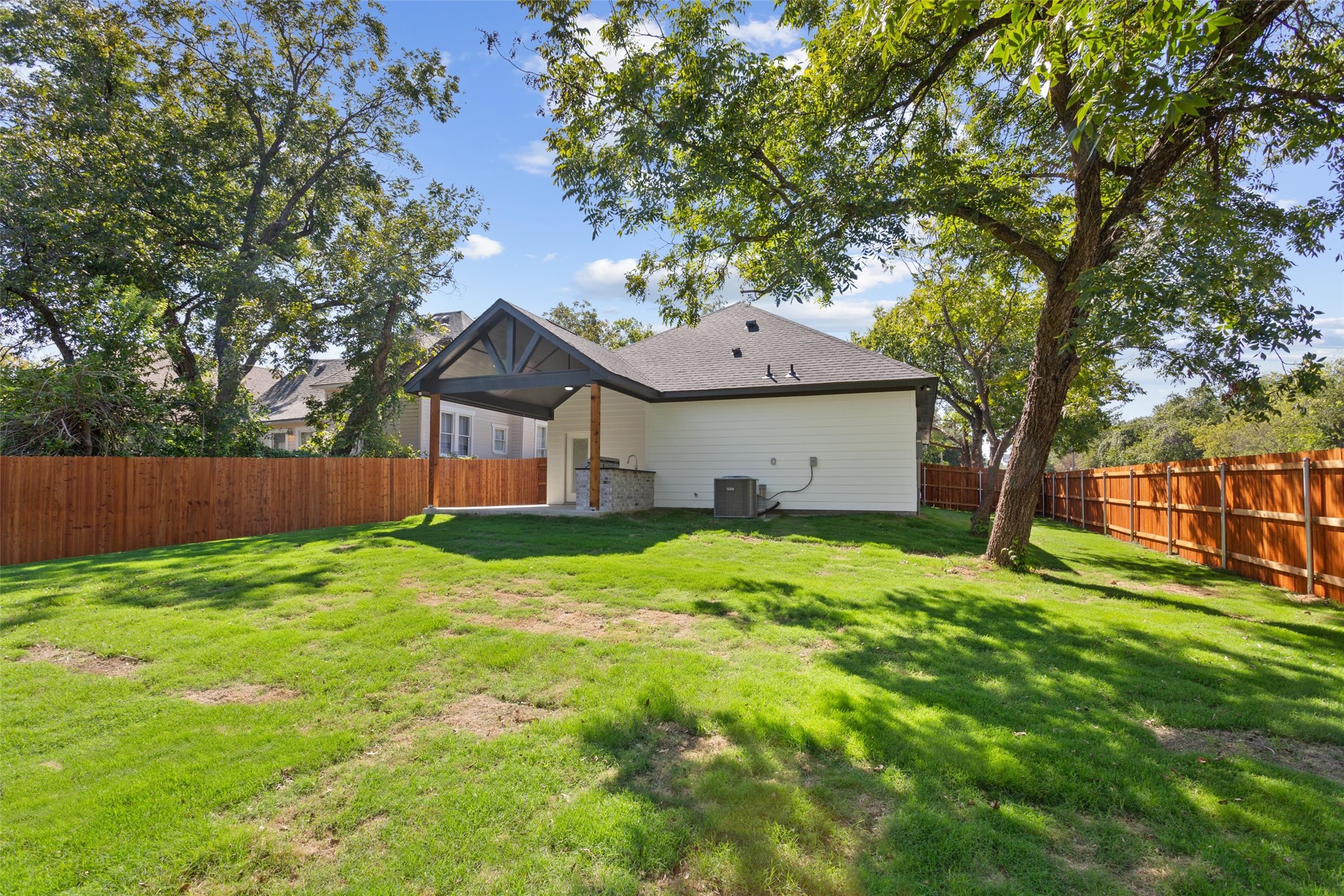 933 N 12th Street