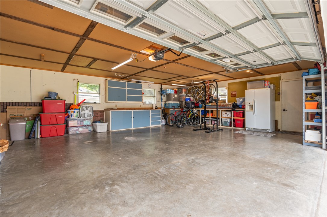 1116 Knotty Oaks Drive