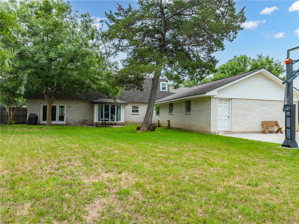 1116 Knotty Oaks Drive