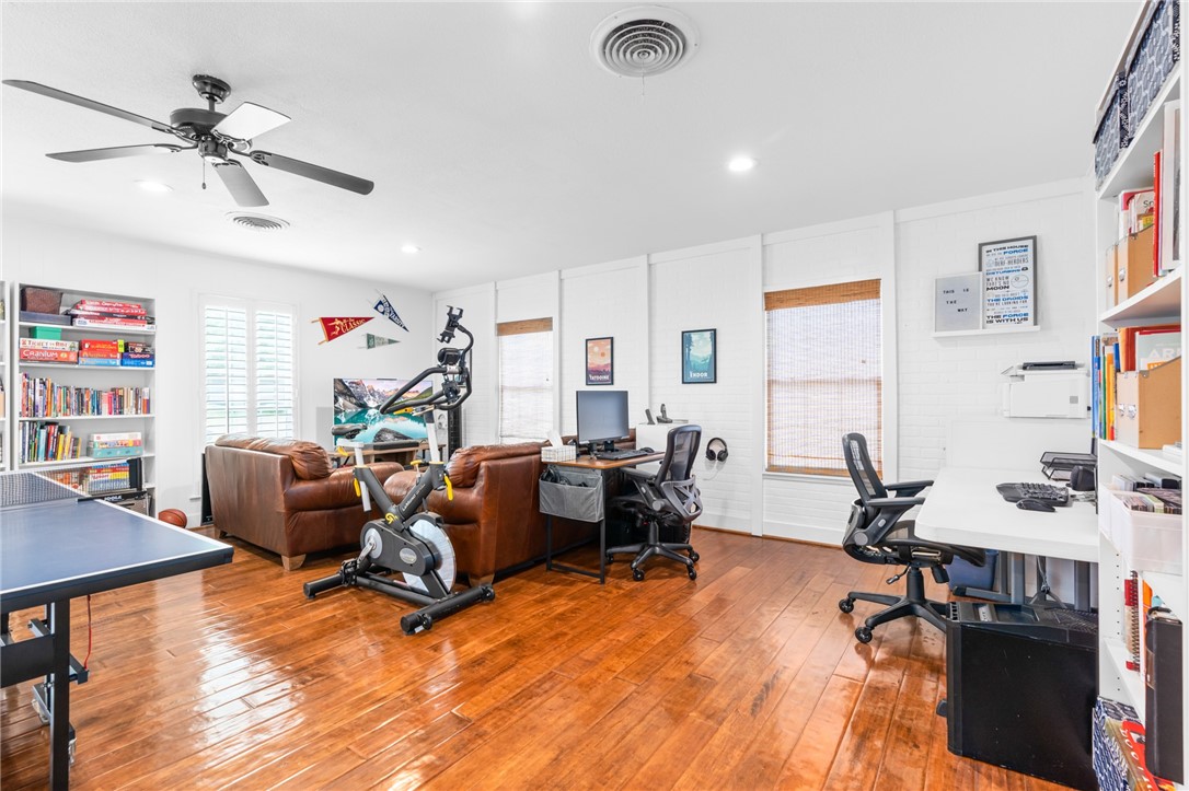 1116 Knotty Oaks Drive