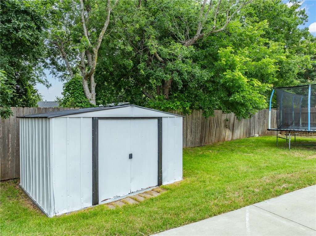 1116 Knotty Oaks Drive