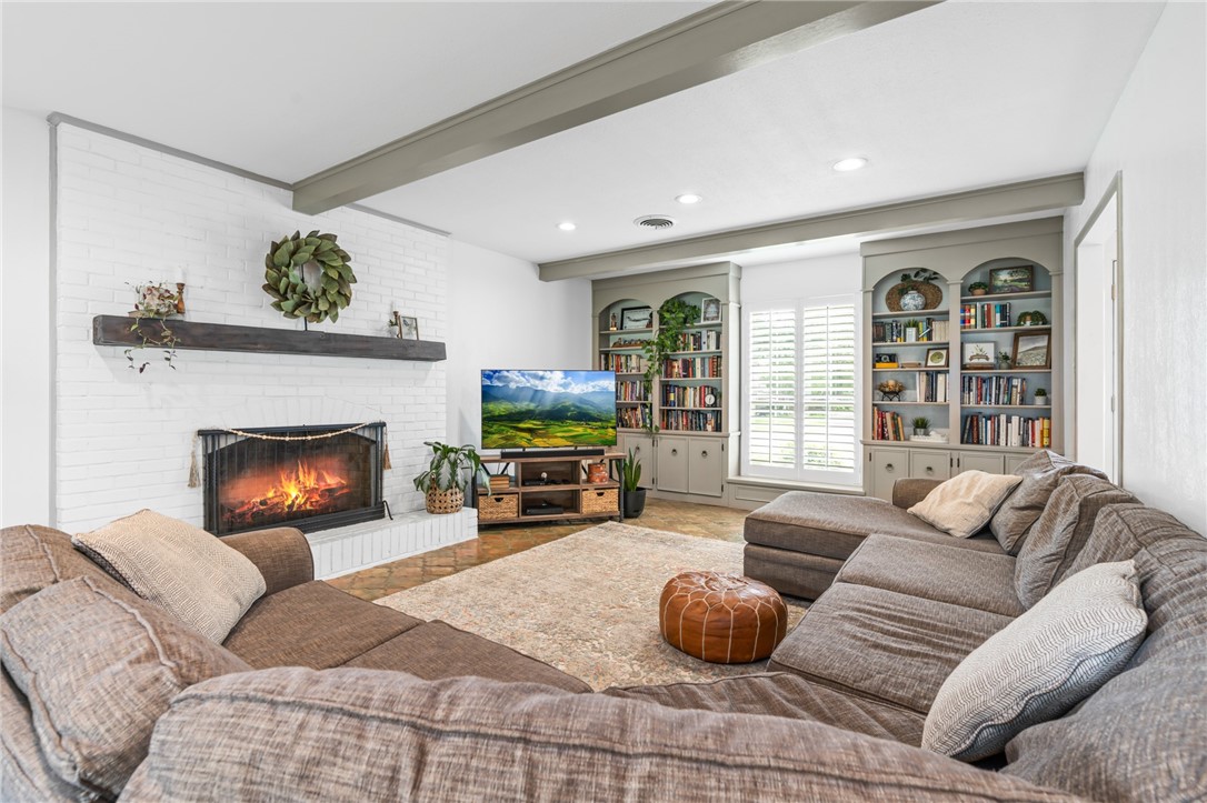 1116 Knotty Oaks Drive