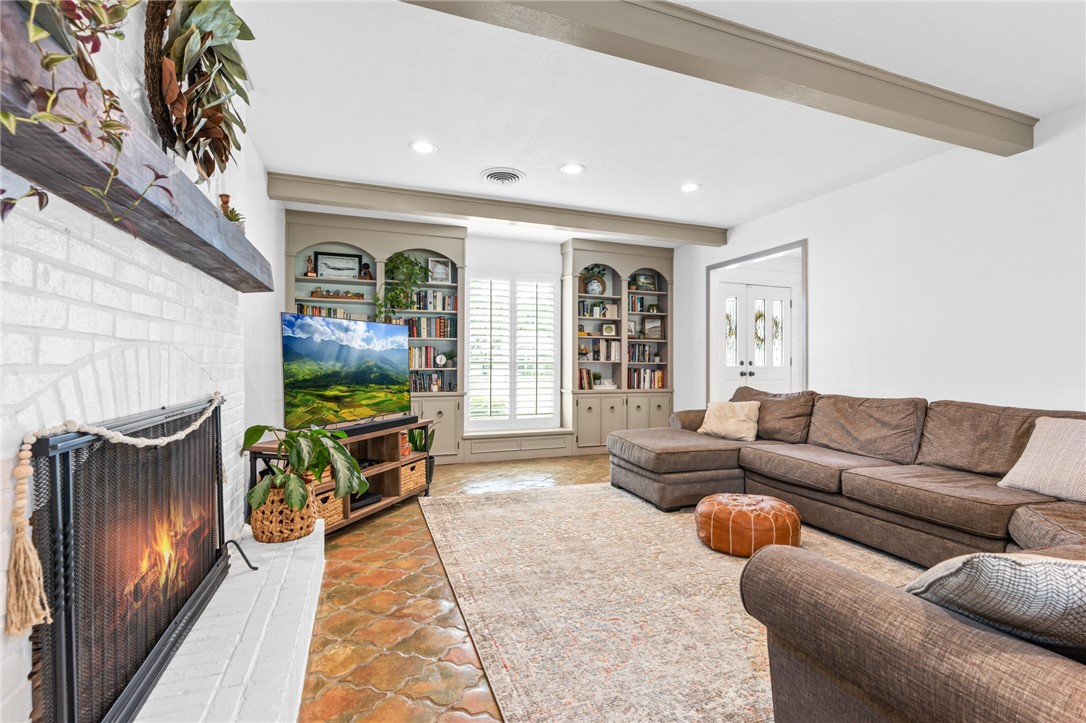 1116 Knotty Oaks Drive