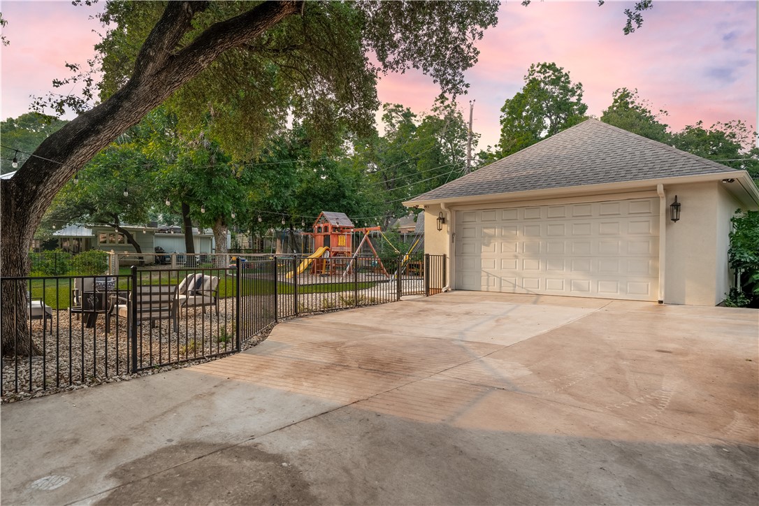 415 Oriental Road