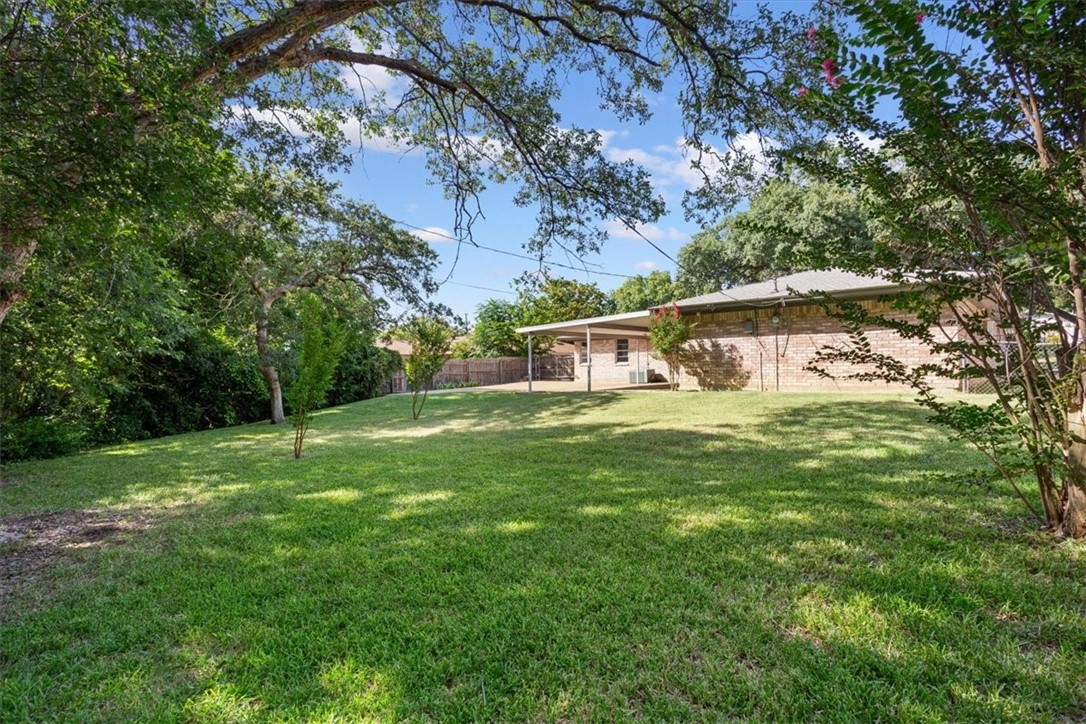 816 Wedgewood Drive