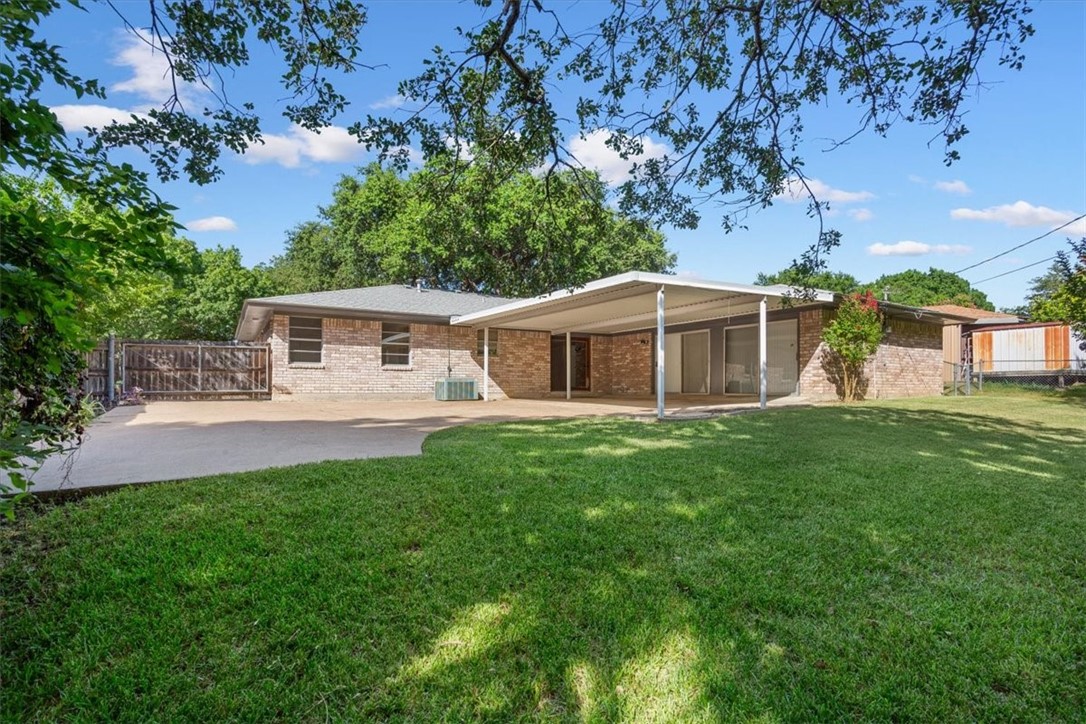 816 Wedgewood Drive