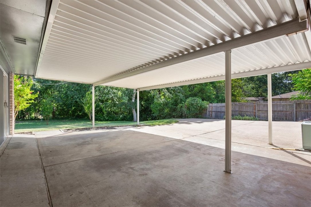 816 Wedgewood Drive
