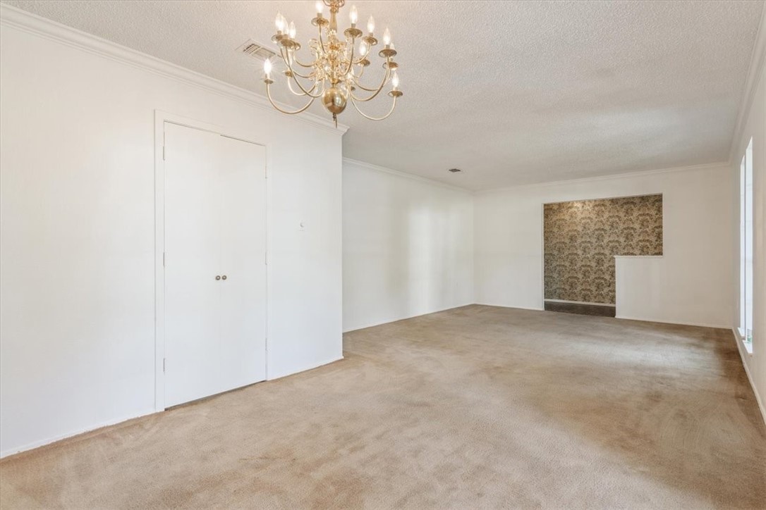 816 Wedgewood Drive