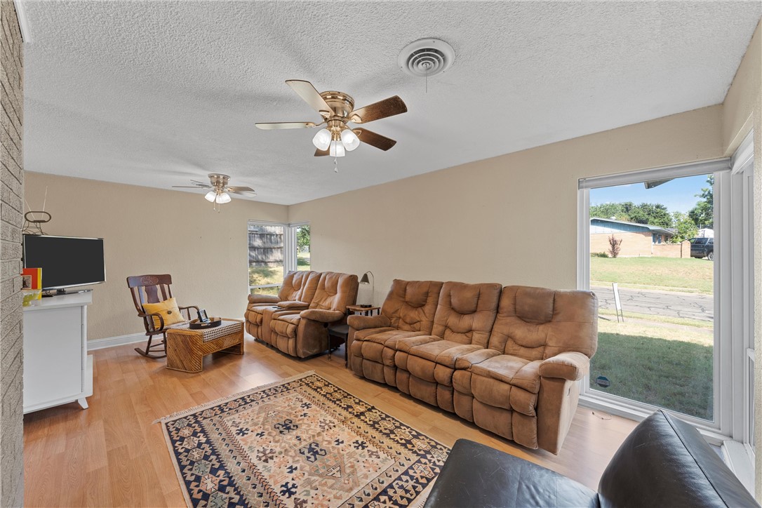 1318 Pembrook Drive