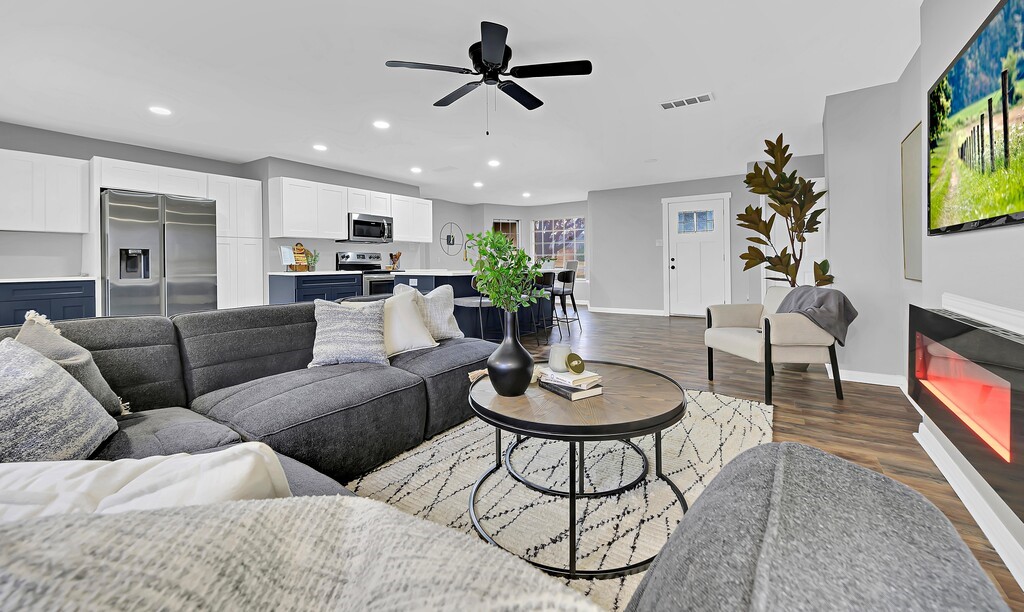 325 Tulum Lane