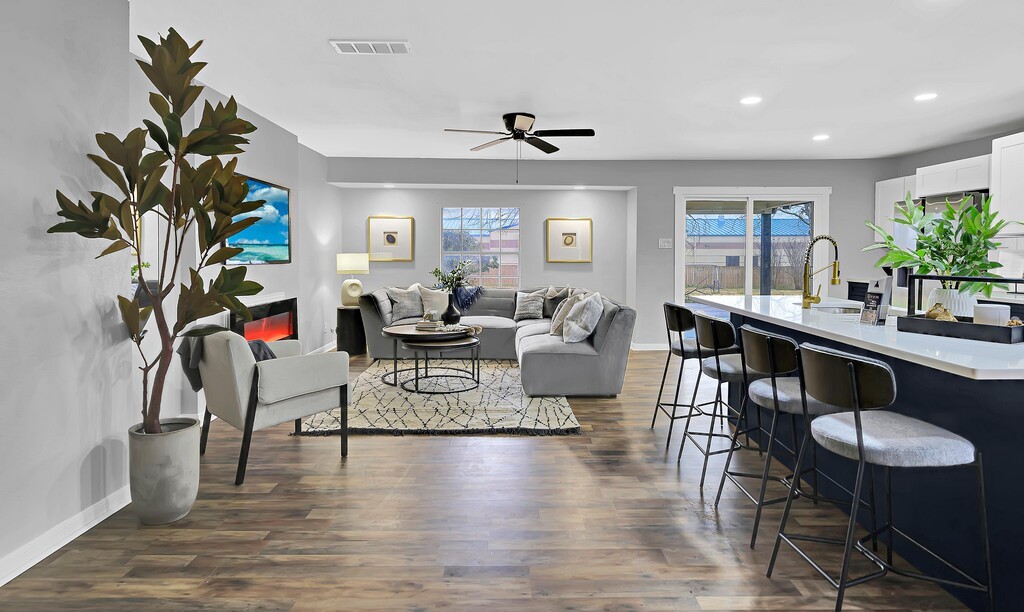 325 Tulum Lane