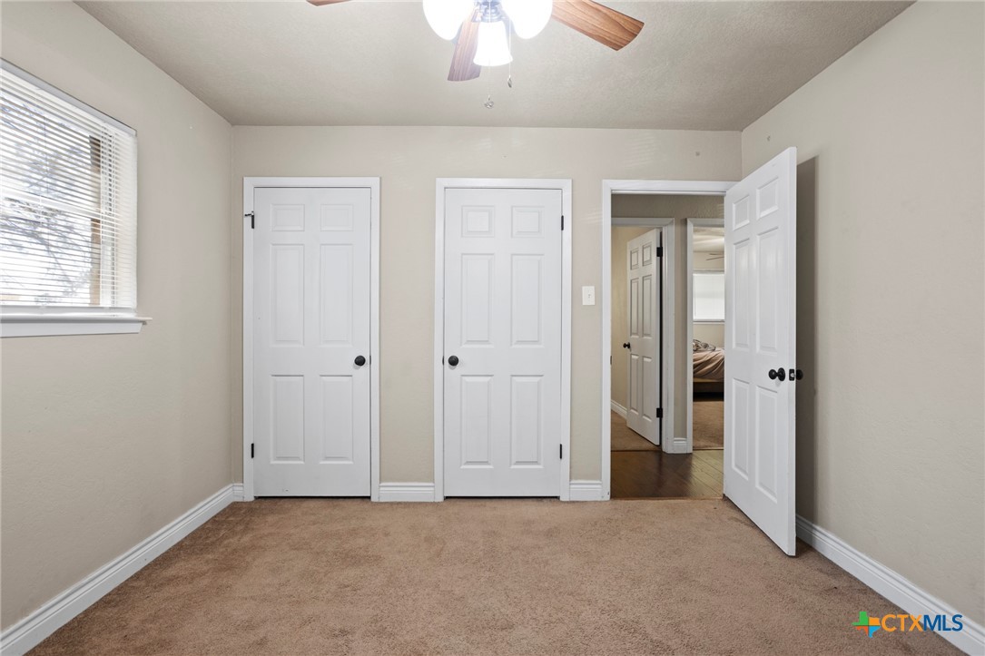 930 Verna Lee Boulevard