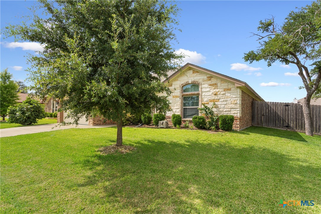 2240 Yturria Drive