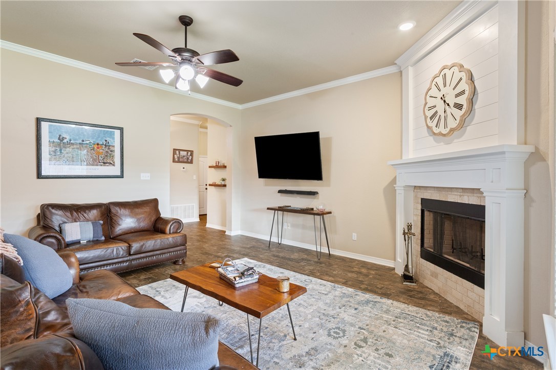 2240 Yturria Drive