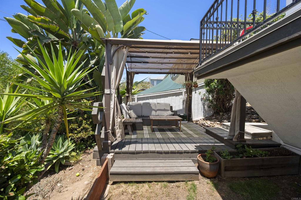 3030 Nile Street