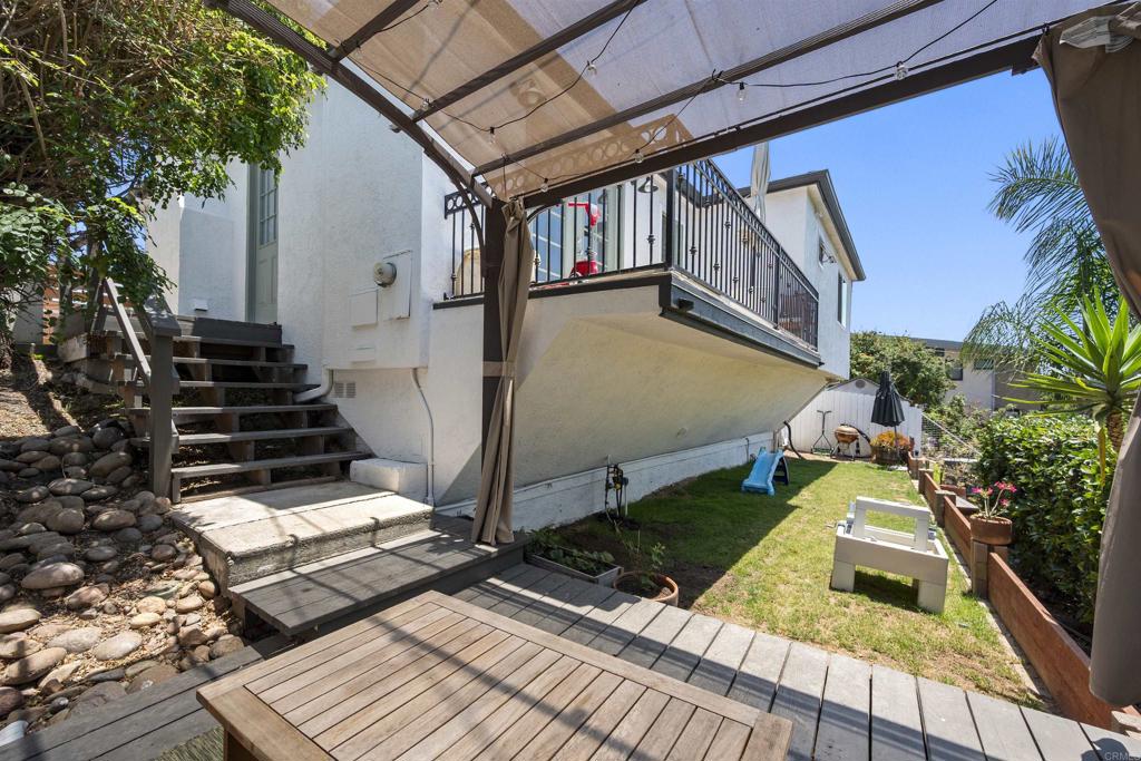 3030 Nile Street