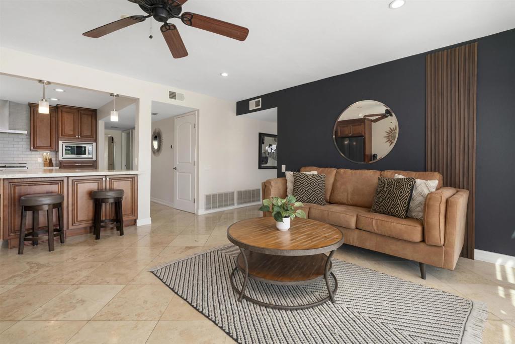 10007 Helix Mont Circle Circle