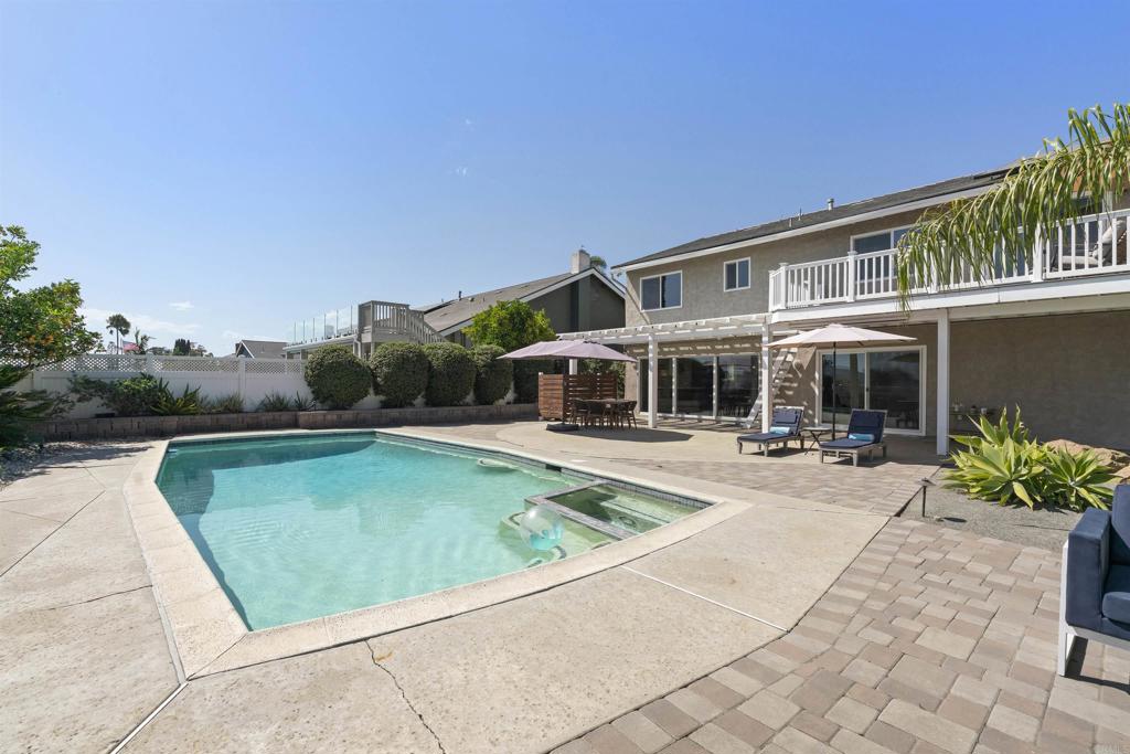10007 Helix Mont Circle Circle