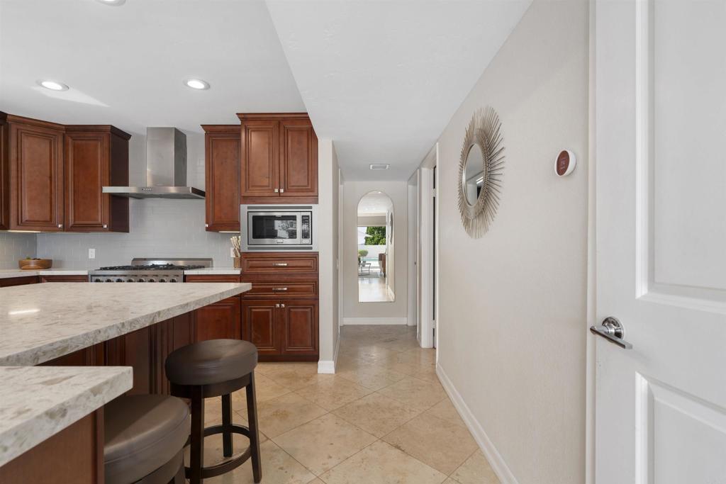 10007 Helix Mont Circle Circle