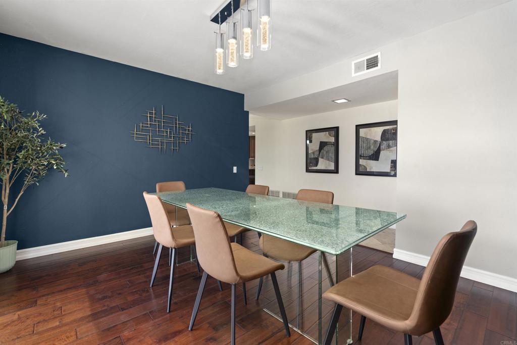 10007 Helix Mont Circle Circle