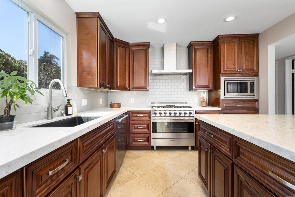 10007 Helix Mont Circle Circle