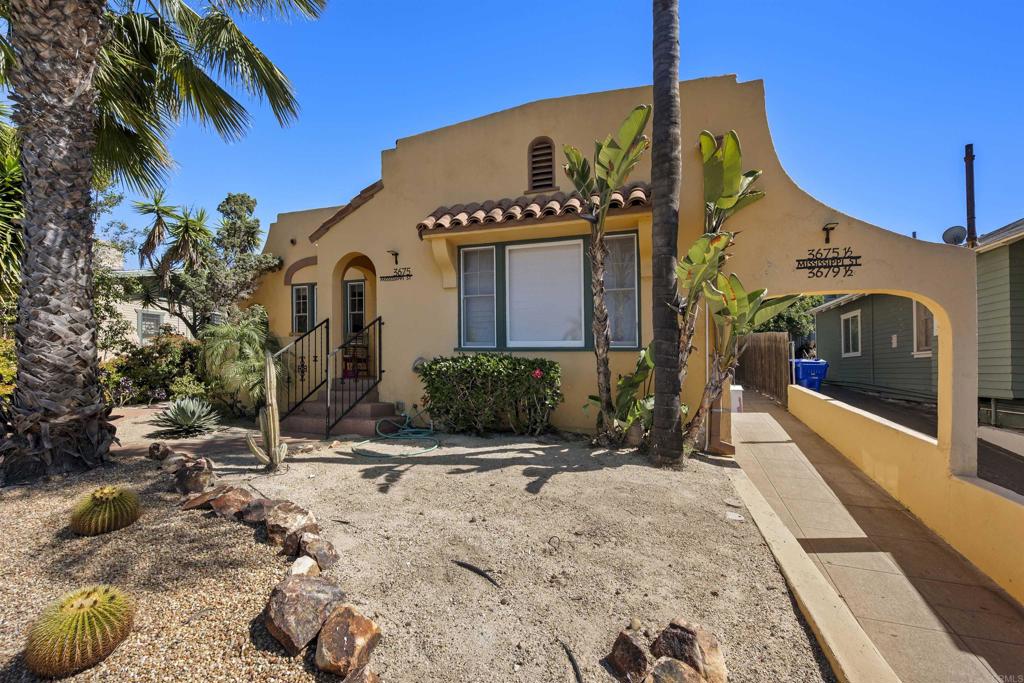 3675 79 Mississippi Street