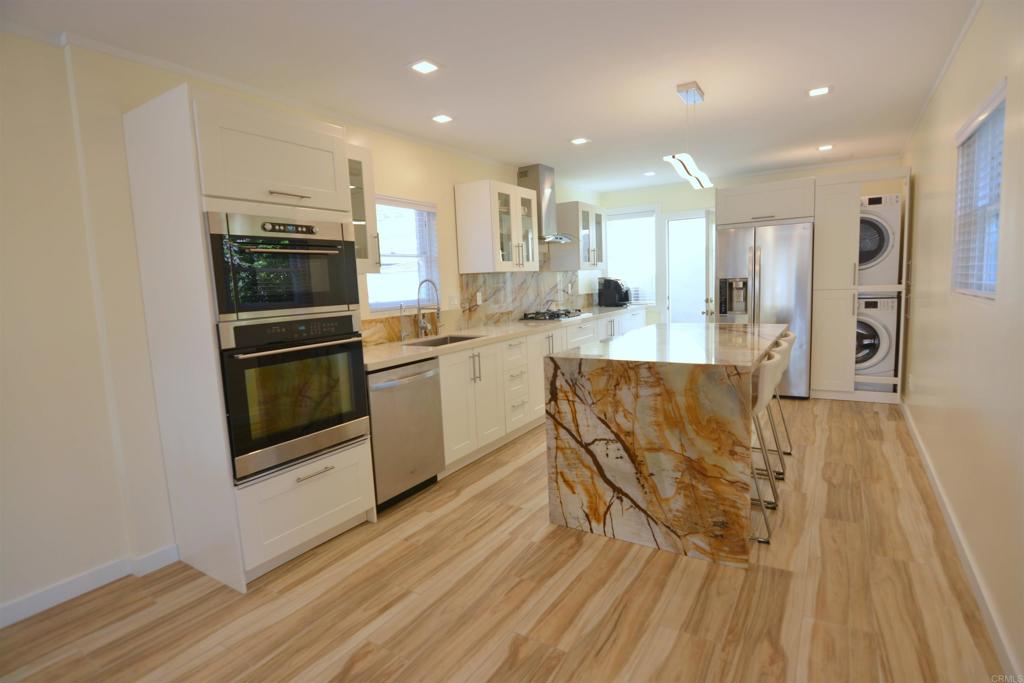 3675 79 Mississippi Street