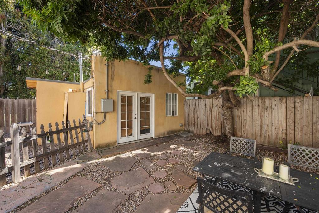 3675 79 Mississippi Street