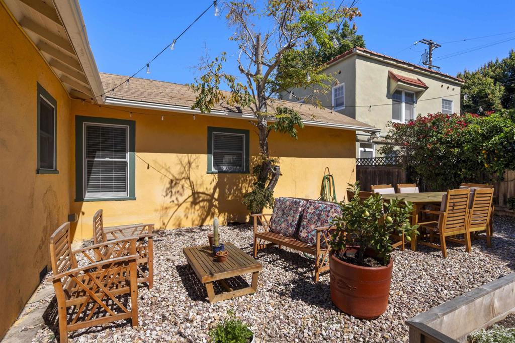 3675 79 Mississippi Street