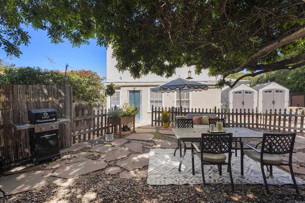 3675 79 Mississippi Street