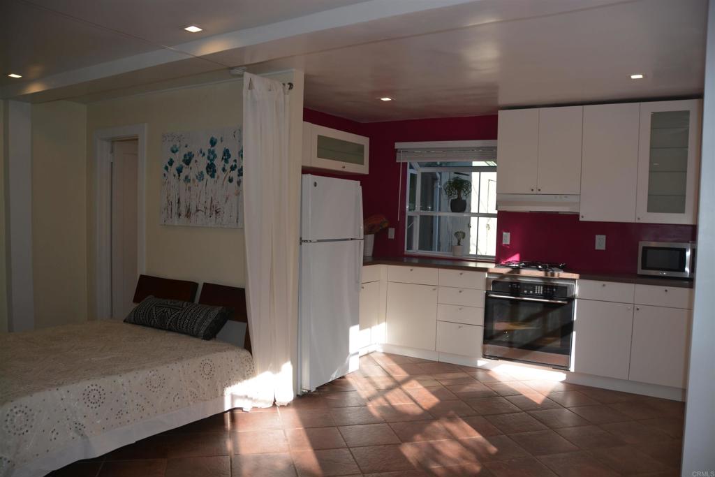 3675 79 Mississippi Street