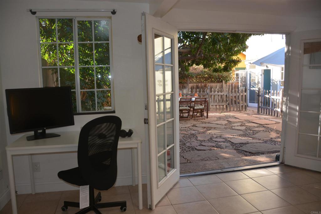 3675 79 Mississippi Street