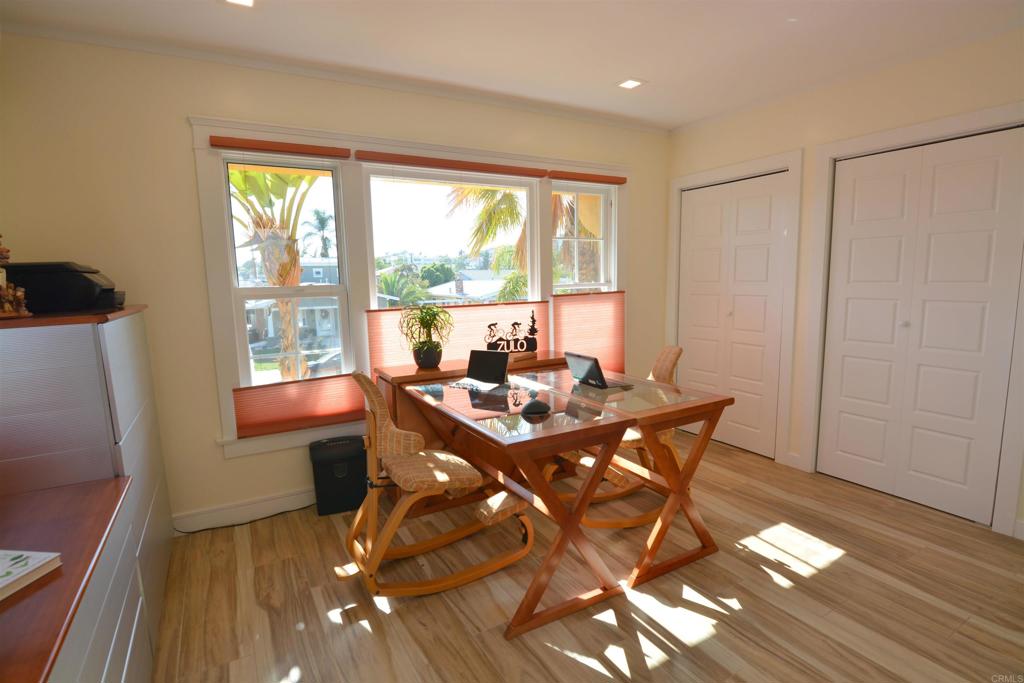 3675 79 Mississippi Street