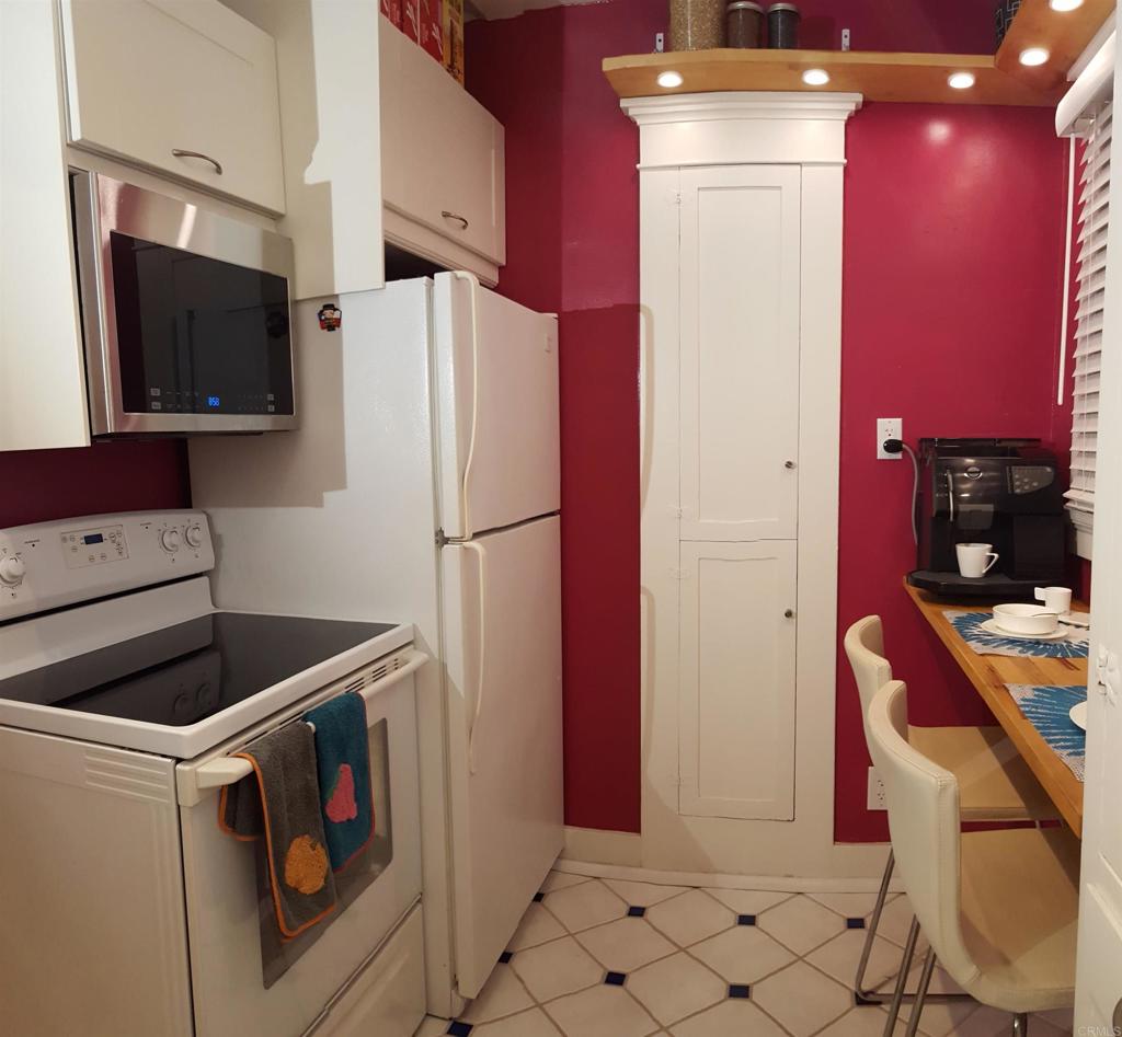 3675 79 Mississippi Street