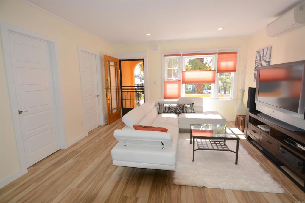 3675 79 Mississippi Street