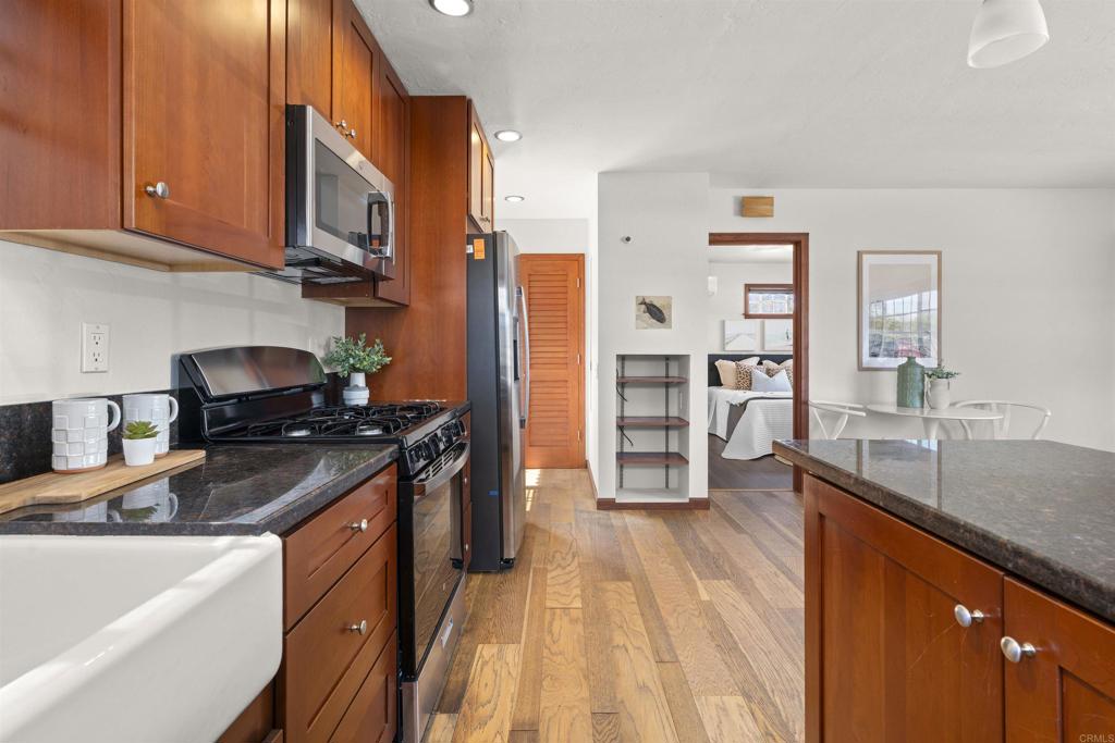 1212 2nd Street