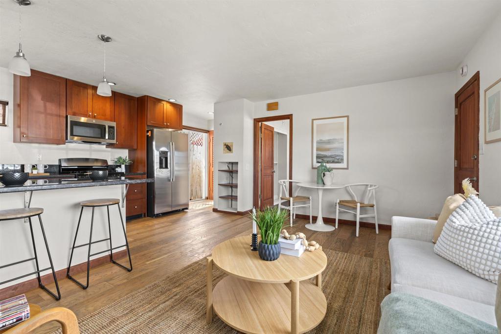 1212 2nd Street