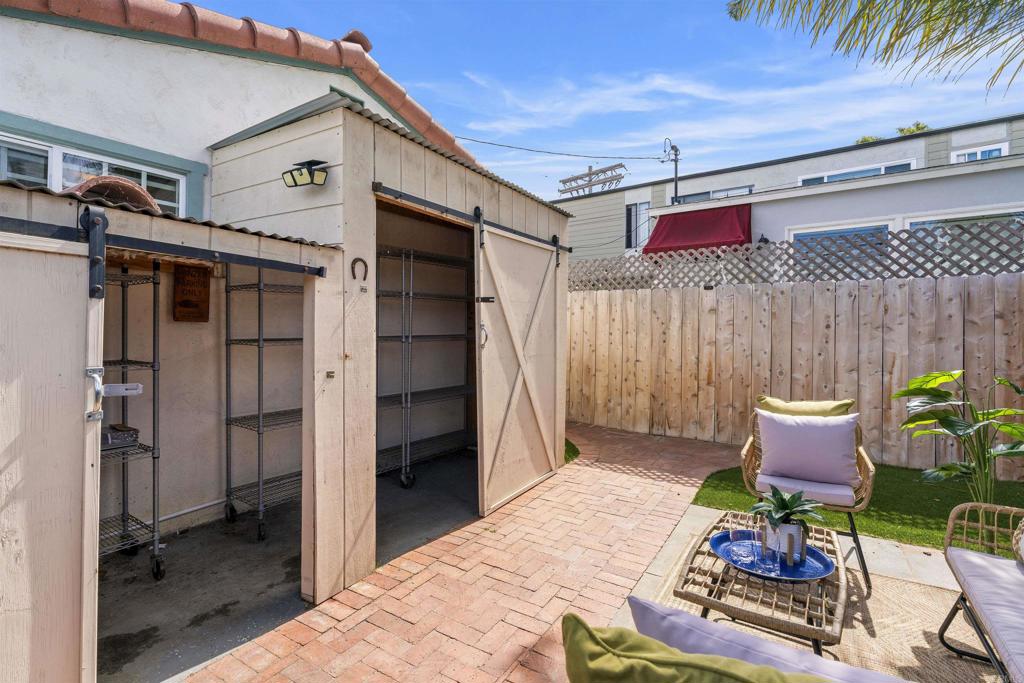 1212 2nd Street