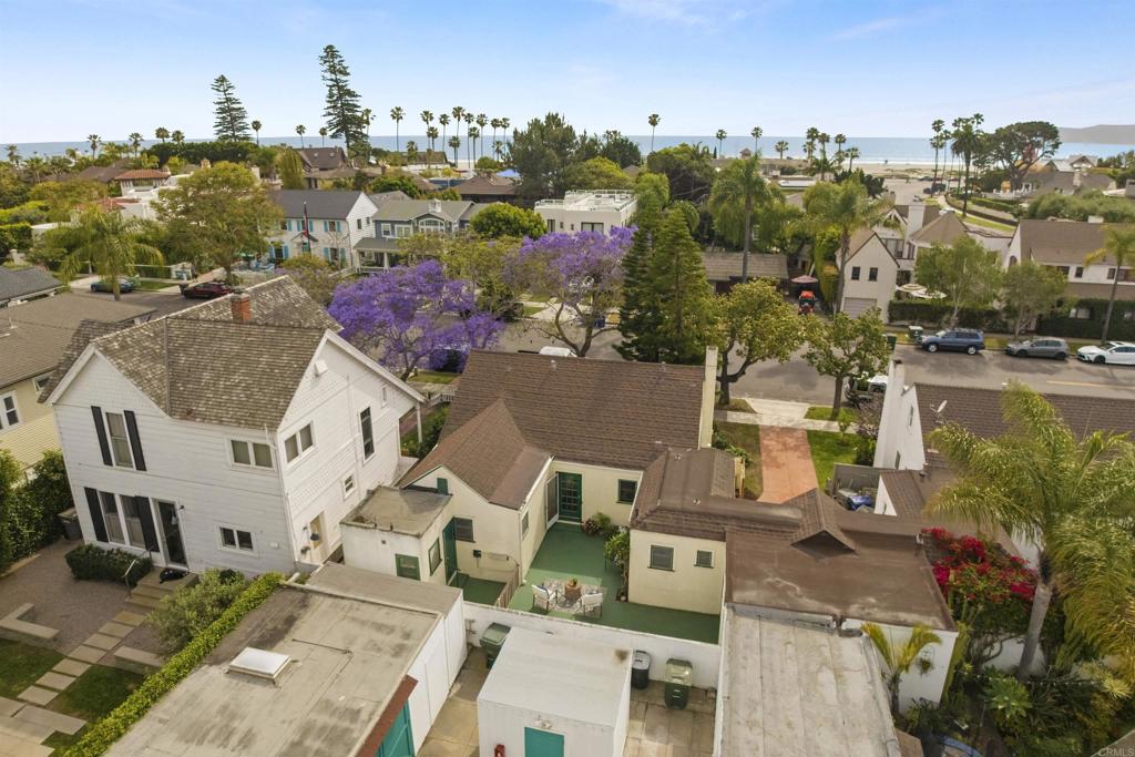 1011 Flora Avenue