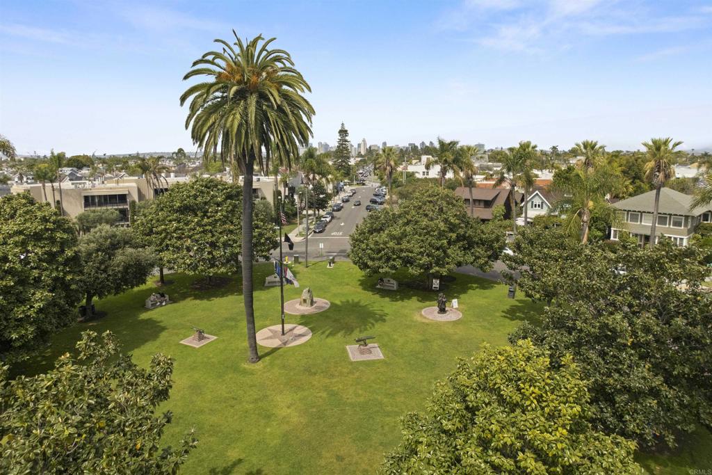 1011 Flora Avenue