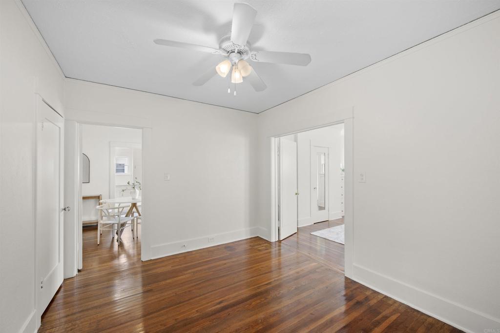 1011 Flora Avenue