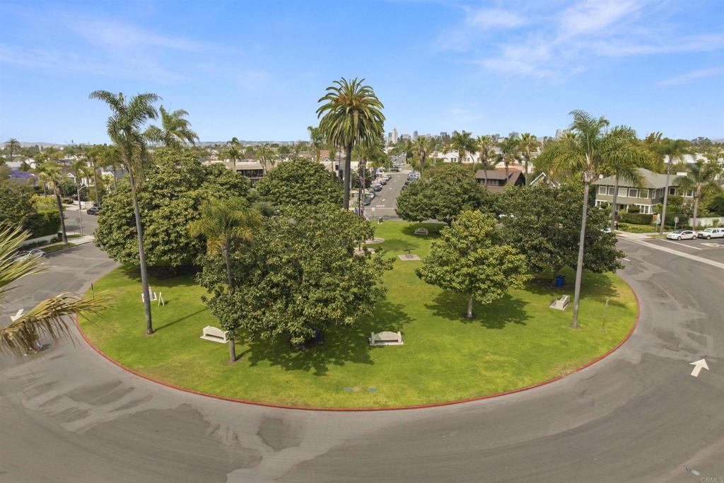 1011 Flora Avenue