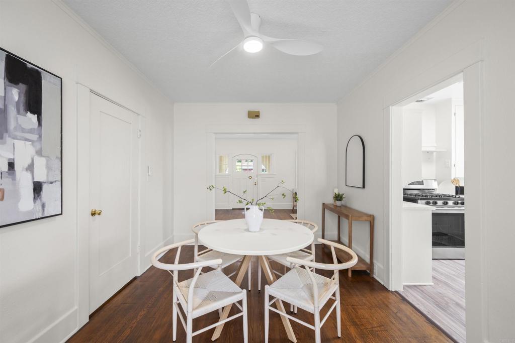 1011 Flora Avenue
