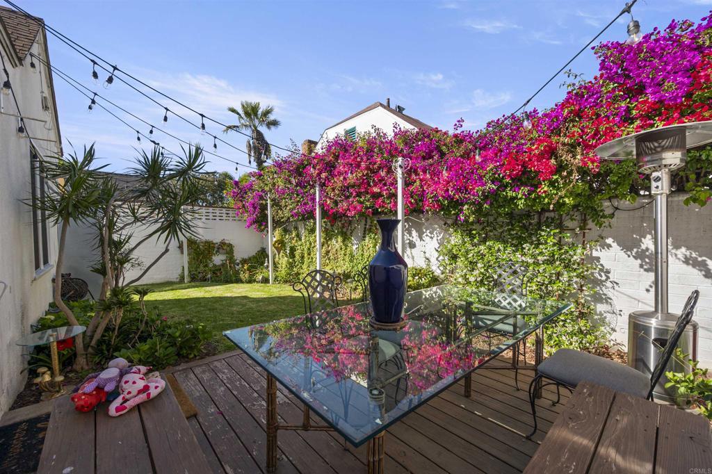 1007 flora Avenue