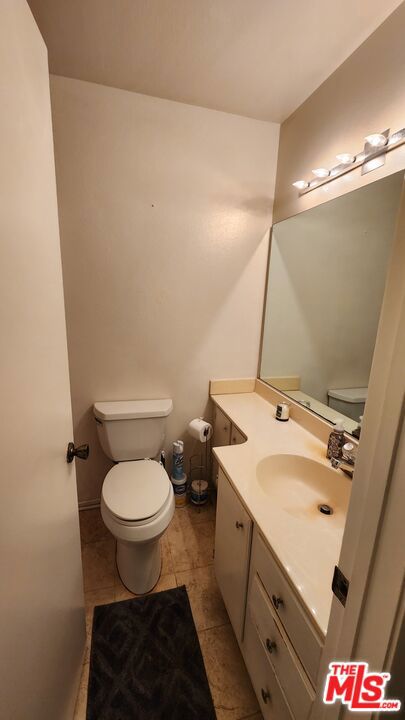 630 W Queen Street Unit: 17