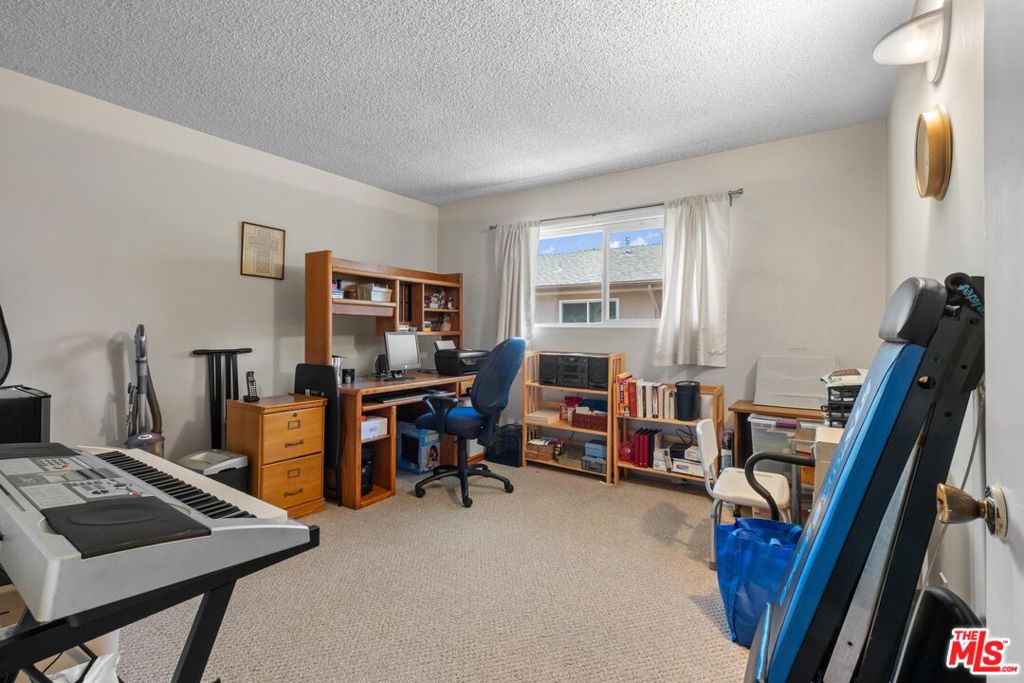 5215 Sepulveda Boulevard 24C