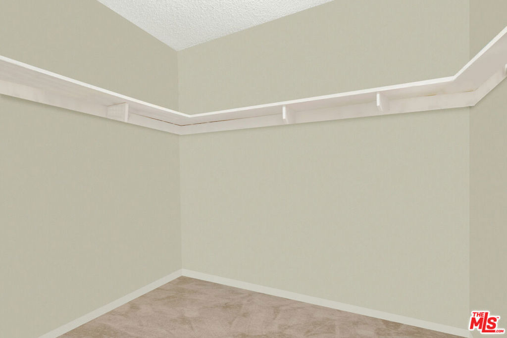 5215 Sepulveda Boulevard 24C