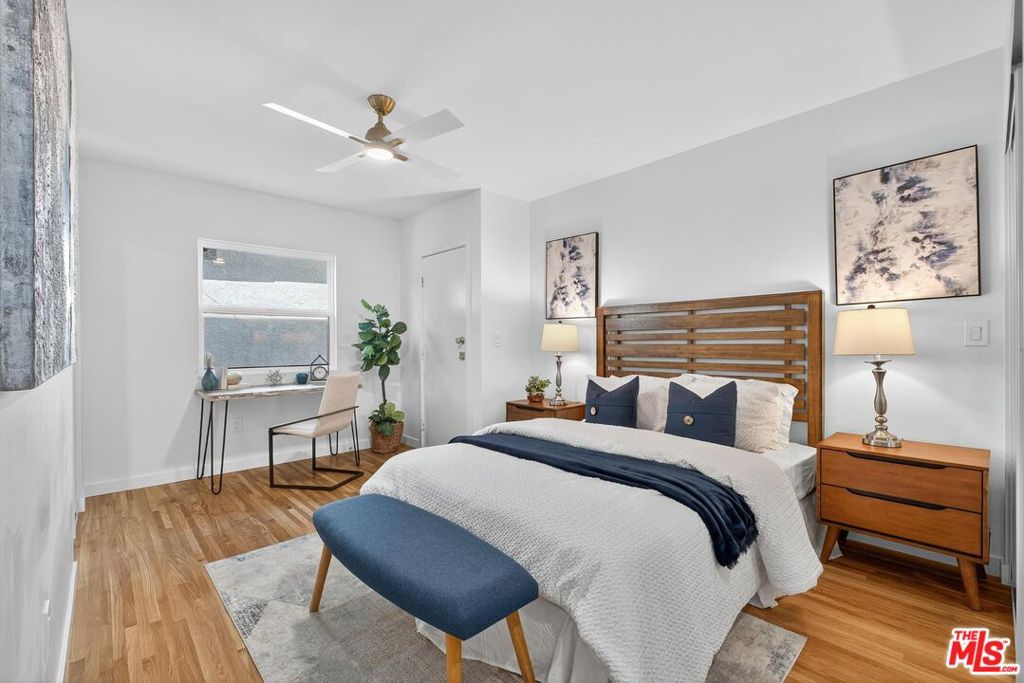 4215 S Norton Avenue